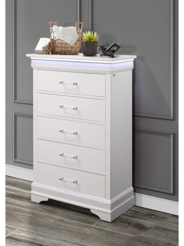 Global Furniture USA Charlie Traditional/Modern White Wood Chest with LED