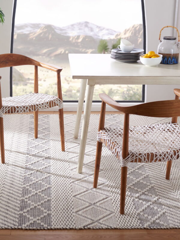 SAFAVIEH Juneau Modern Leather Woven Accent Chair, Natural/White