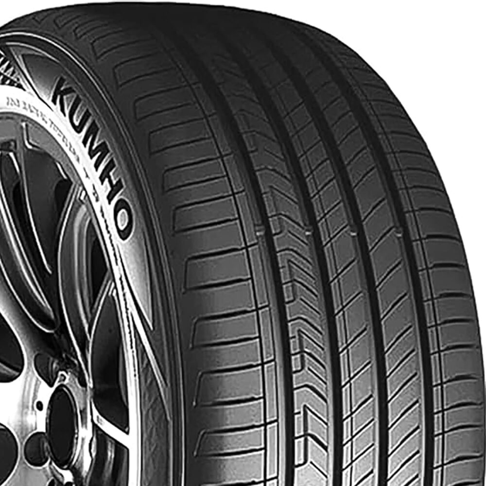 Kumho Solus TA91 EV All Season 235/45R18 98W XL Electric Vehicle Tire - Image 3