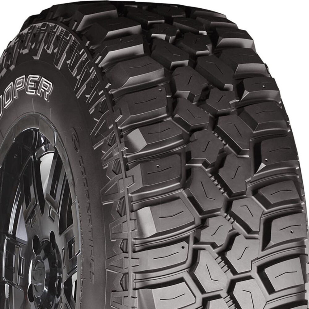Cooper Evolution M/T Mud Terrain LT35X12.50R17 121Q E Light Truck Tire - Image 6