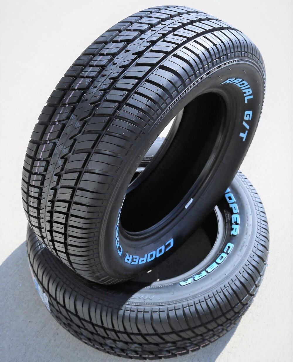 Cooper Cobra Radial G/T All Season P275/60R15 107T Passenger Tire - Image 3