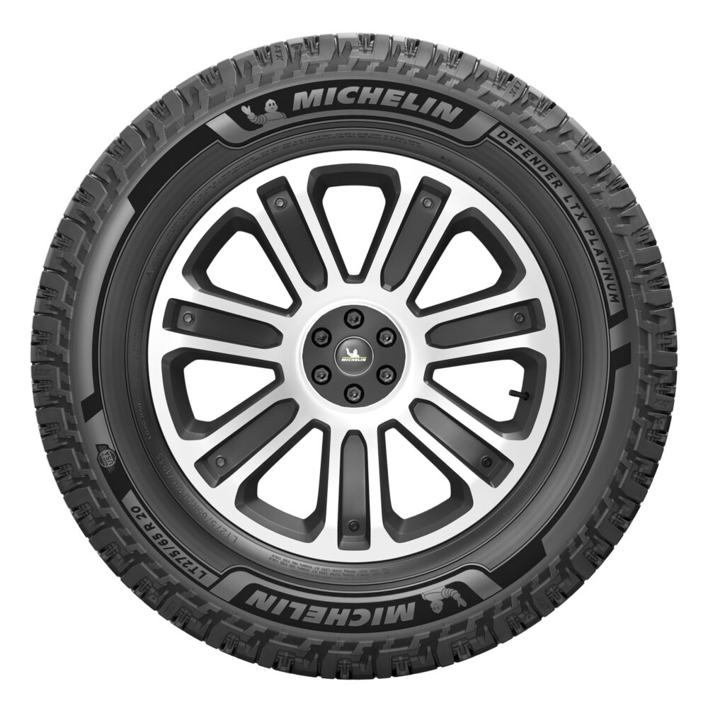 Michelin Defender LTX Platinum All-Season LT265/60R20/E 121/118S Tire - Image 2