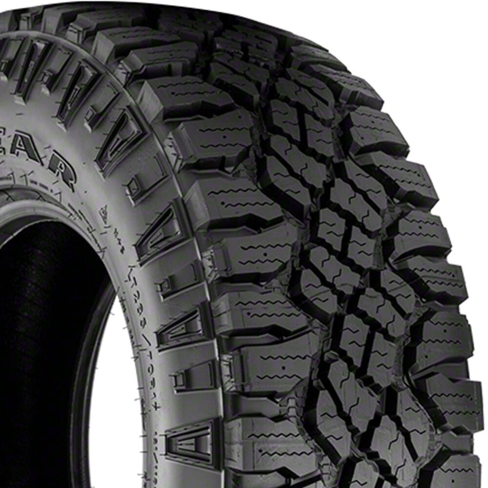 Goodyear Wrangler DuraTrac Rugged Terrain LT275/70R18 125/122R E Light Truck Tire - Image 2