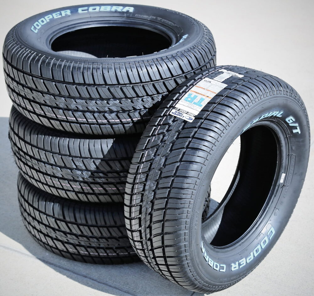 Cooper Cobra Radial G/T All Season P255/70R15 108T Passenger Tire - Image 3